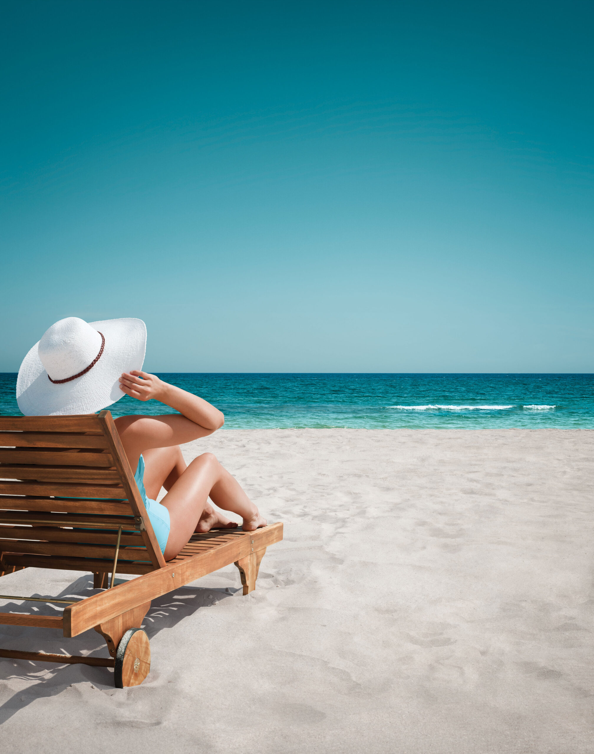Alabama-Tourism-Beach-Lady-With-Hat-Alabama-USA-TRUE-amerika-america-amerika-rundreisen-usa-kanada-reiseveranstalter-individuelle-usa-reisen-abenteuer-stars-hollywood-movie-blockbuster-golden-gate-brigde-freiheitsstatue