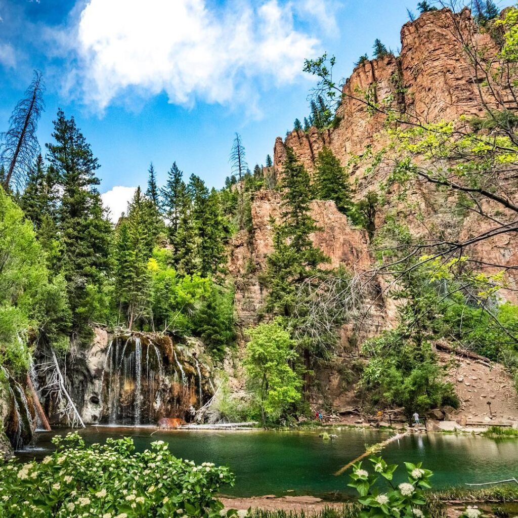 Hanging-Lake-in-Glenwood-Springs-Colorado-USA-TRUE-amerika-america-amerika-rundreisen-usa-kanada-reiseveranstalter-individuelle-usa-reisen-abenteuer-stars-hollywood-movie-blockbuster-golden-gate-brigde-freiheitsstatue