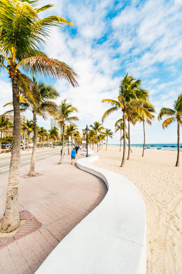 Fort-Lauderdale-Beach-USA-TRUE-amerika-america-amerika-rundreisen-usa-kanada-reiseveranstalter-individuelle-usa-reisen-abenteuer-stars-hollywood-movie-blockbuster-golden-gate-brigde-freiheitsstatue