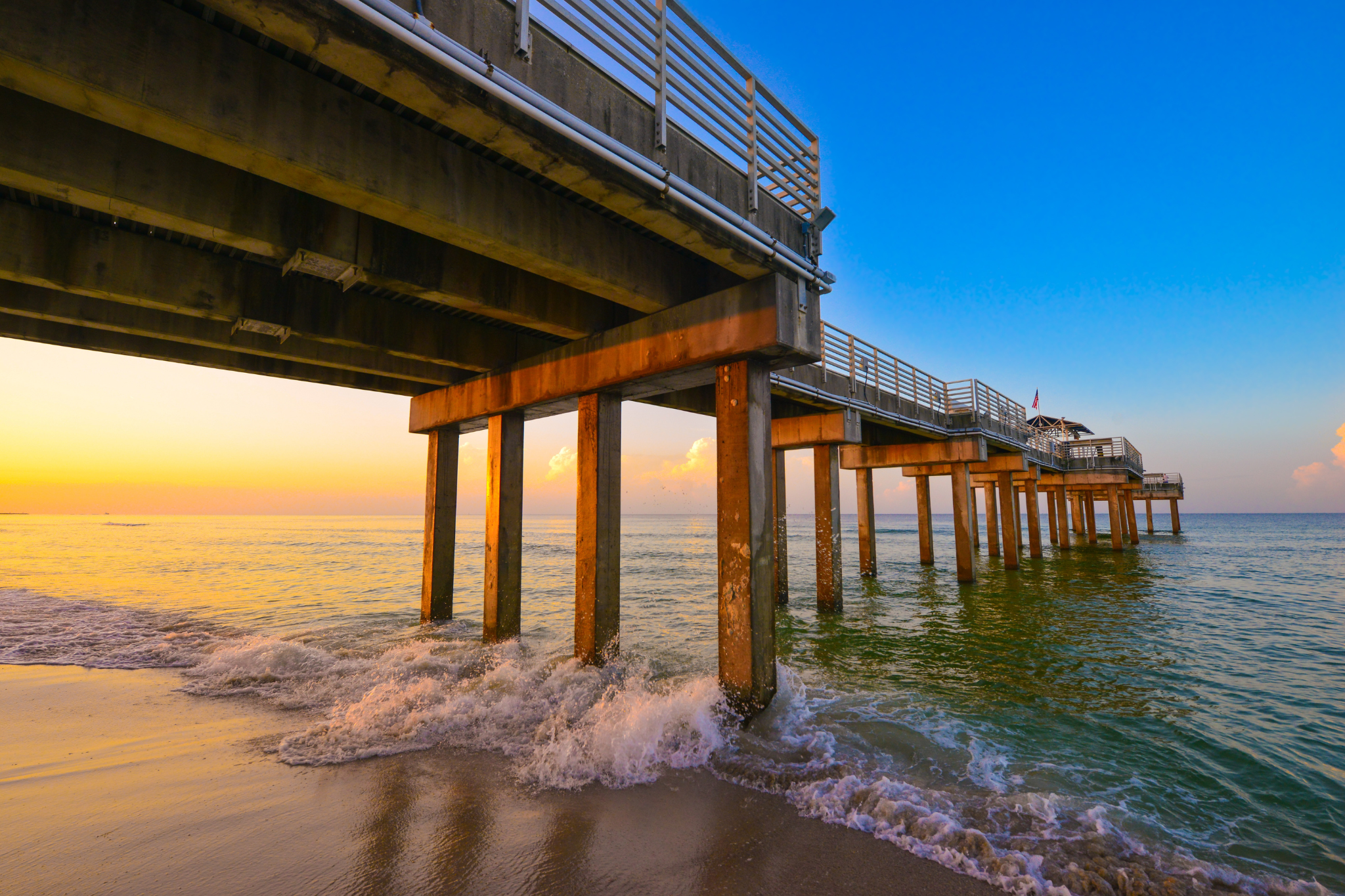 Alabama-Beach-Summer-USA-TRUE-amerika-america-amerika-rundreisen-usa-kanada-reiseveranstalter-individuelle-usa-reisen-abenteuer-stars-hollywood-movie-blockbuster-golden-gate-brigde-freiheitsstatue